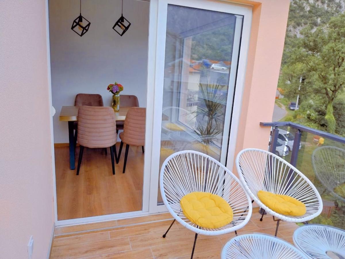 Apartment Dora Kotor Exterior foto