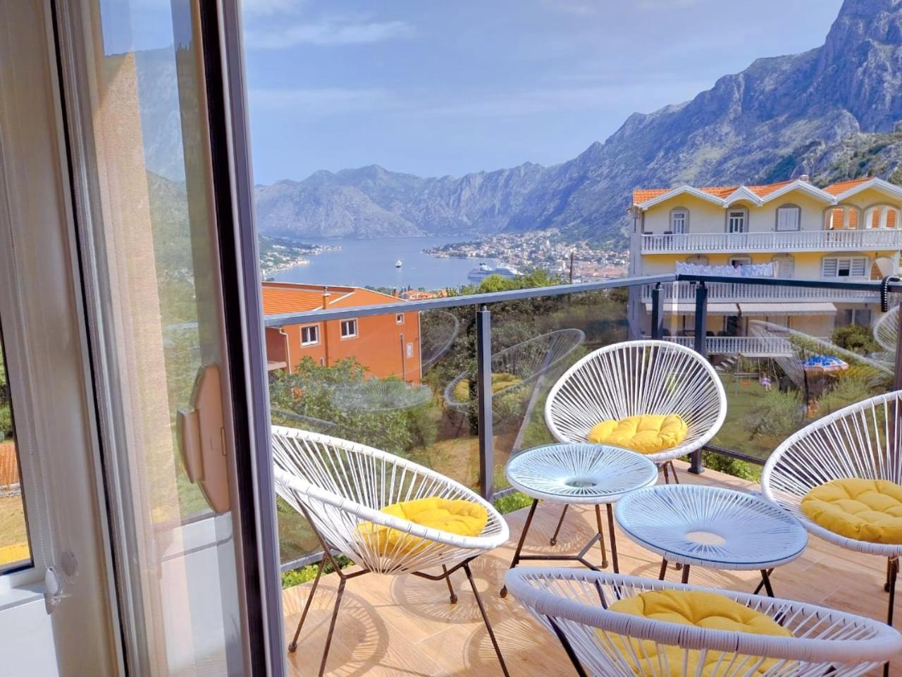 Apartment Dora Kotor Exterior foto
